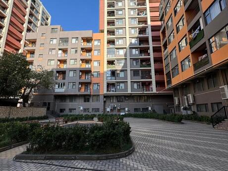 4 otaqlı yeni tikili - 28 May m. - 200 m²