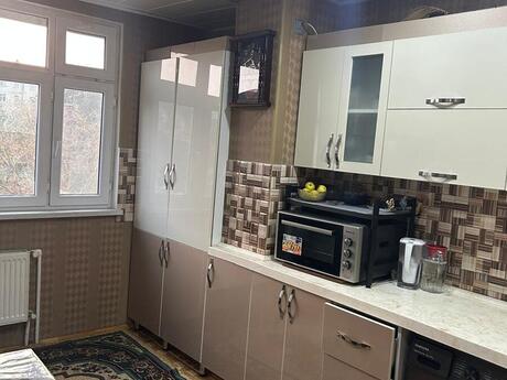 Elan №5705743 - Sumqayıt, Sumqayıt, 3 otaqlı, 78 m², 3/5 mərtəbə