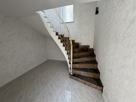 5 otaqlı həyət evi/bağ evi - Xırdalan - 200 m²