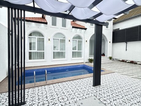 4 otaqlı həyət evi/bağ evi - Buzovna q. - 135 m²
