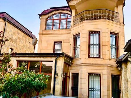 5 otaqlı həyət evi/bağ evi - Buzovna q. - 248 m²