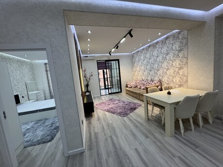 2-room apartment for rent, 65 m², West Town: 900 ₼/mo 2