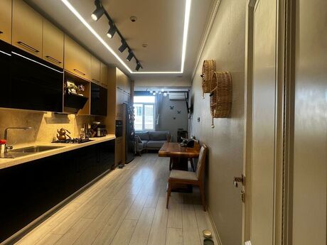 3 otaqlı yeni tikili - Qara Qarayev m. - 150 m²
