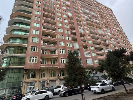 Объявление №5706901 - Баку, м. Гянджлик, 3-комн., 163 м², 15/20 этаж