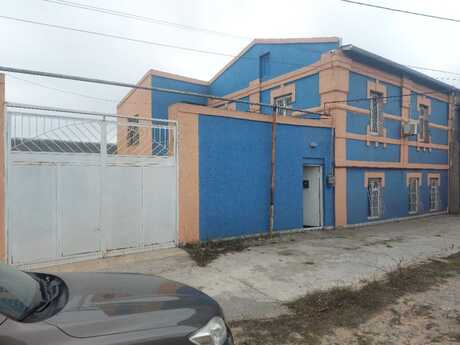 6 otaqlı həyət evi/bağ evi - Buzovna q. - 250 m²