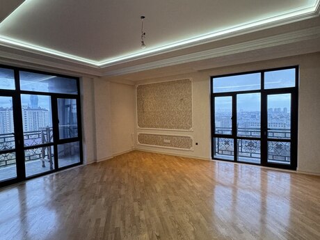 Elan №5707365 - Bakı, Nəriman Nərimanov m., 3 otaqlı, 117 m², 15/16 mərtəbə