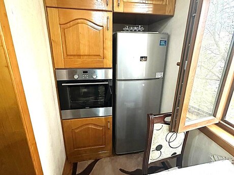 3 otaqlı köhnə tikili - Nəriman Nərimanov m. - 82 m²
