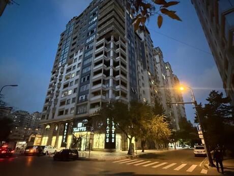 Elan №5707666 - Bakı, Gənclik m., 2 otaqlı, 75 m², 16/17 mərtəbə
