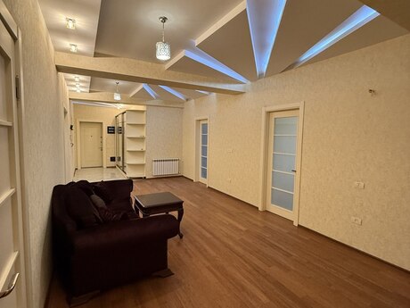 5 otaqlı mənzil, 200 m², Nərimanov: 520 000 ₼ 2