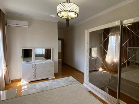 3-комн. новостройка - Наримановский  р. - 130 м²