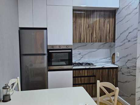 Kirayə 2 otaqlı mənzil, 70 m², Şah İsmayıl Xətai: 1 000 ₼/ay 4