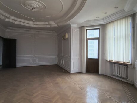 4-комн. офис - м. Гянджлик - 175 м²