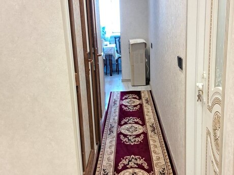 5-комн. вторичка - м. Нефтчиляр - 110 м²
