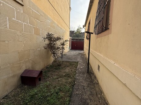 5 otaqlı həyət evi/bağ evi - Xətai r. - 150 m²