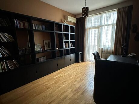 Аренда: 4-комнатная квартира, 260 м², 28 May: 2 500 ₼/мес 4