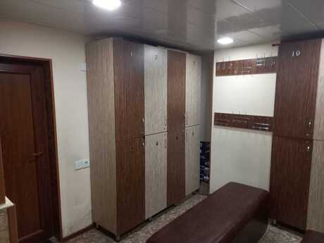 Obyekt - İnşaatçılar m. - 200 m²