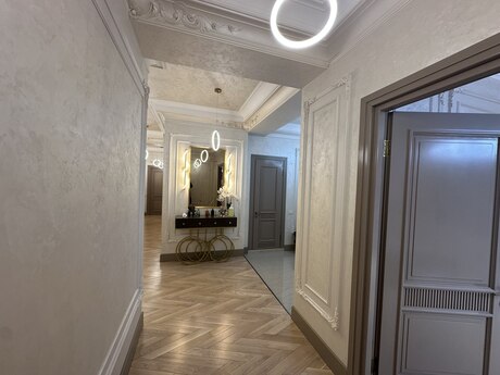 7 otaqlı yeni tikili - Nəriman Nərimanov m. - 220 m²