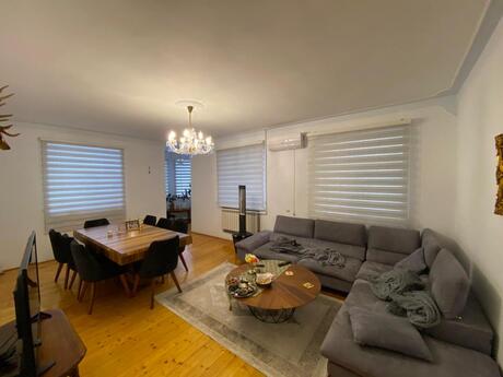 9 otaqlı həyət evi/bağ evi - Badamdar q. - 470 m²