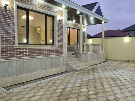 5 otaqlı həyət evi/bağ evi - Binə q. - 150 m²