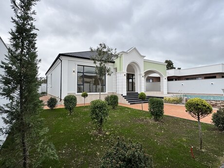 5 otaqlı həyət evi/bağ evi - Mərdəkan q. - 240 m²