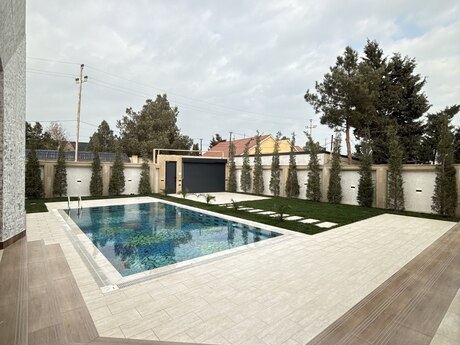 5 otaqlı həyət evi/bağ evi - Şüvəlan q. - 250 m²