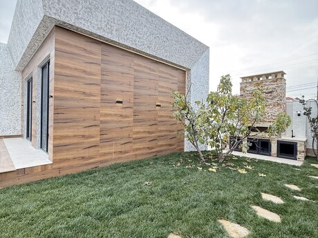 5 otaqlı həyət evi/bağ evi - Şüvəlan q. - 250 m²