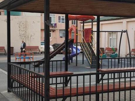 4 otaqlı köhnə tikili - Günəşli q. - 100 m²