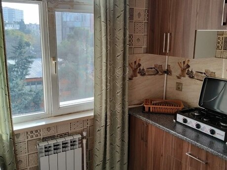 1 otaqlı köhnə tikili - Memar Əcəmi m. - 40 m²