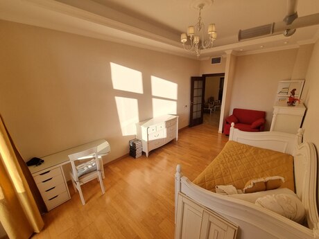 Elan №5711787 - Bakı, Nəsimi r., 4 otaqlı, 185 m², 6/16 mərtəbə