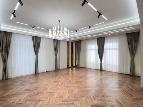 4 otaqlı yeni tikili - 28 May m. - 195 m²