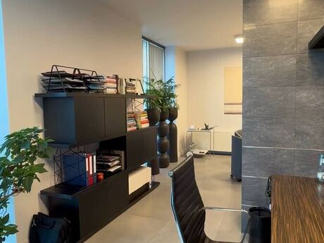4 otaqlı ofis - 28 May m. - 190 m²