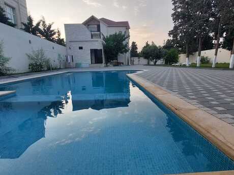 5 otaqlı həyət evi/bağ evi - Mərdəkan q. - 300 m²