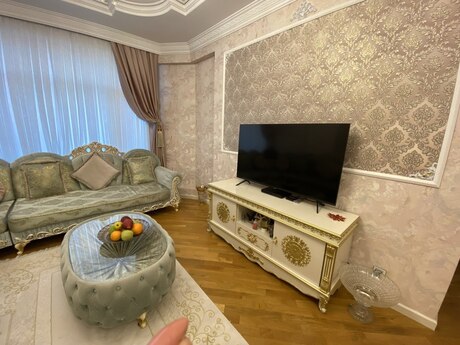 3 otaqlı yeni tikili - 8 Noyabr m. - 118 m²
