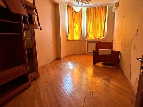 4-комн. новостройка - м. Низами - 175 м²