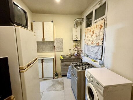 Объявление №5713965 - Баку, м. Низами, 2-комн., 35 м², 1/1 этаж