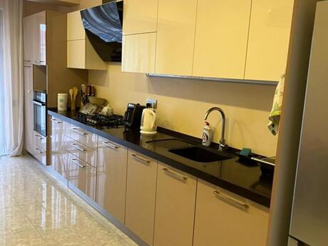 2 otaqlı yeni tikili - Şah İsmayıl Xətai m. - 120 m²