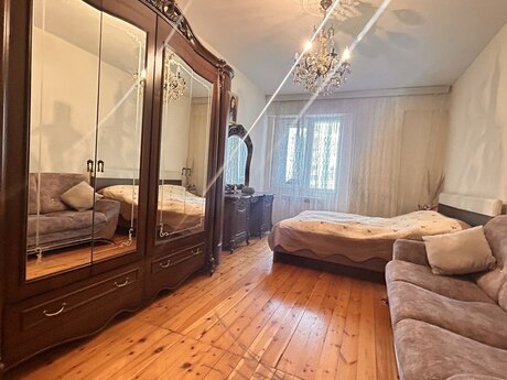 3 otaqlı yeni tikili - Bakıxanov q. - 103 m²