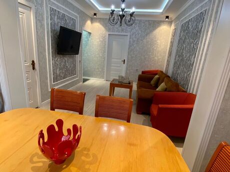 2 otaqlı köhnə tikili - Memar Əcəmi m. - 60 m²