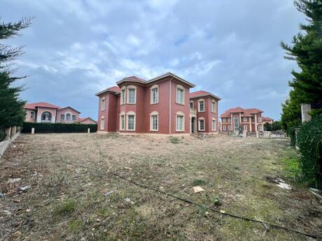 10-комн. дом/дача - Сабунчинский  р. - 500 м²