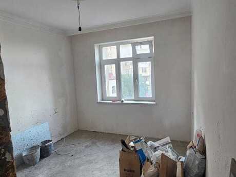 5 otaqlı köhnə tikili - Azadlıq Prospekti m. - 121 m²