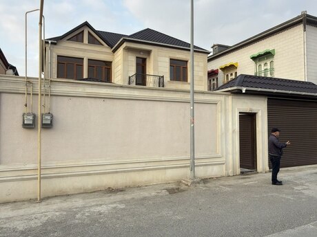6 otaqlı həyət evi/bağ evi - Bakıxanov q. - 270 m²