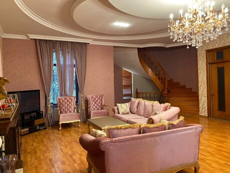 6-комн. дом/дача - пос. Новханы - 400 м²