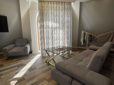 2 otaqlı yeni tikili - Ağ şəhər q. - 70 m²