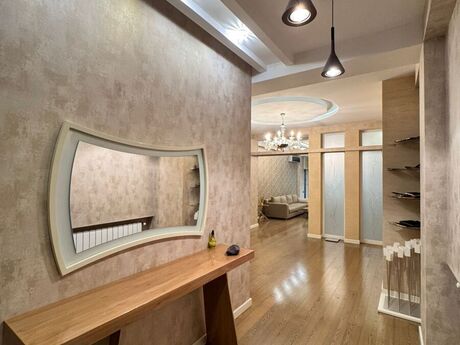 4 otaqlı yeni tikili - Elmlər Akademiyası m. - 168 m²