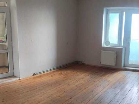 4 otaqlı köhnə tikili - Xalqlar Dostluğu m. - 100 m²
