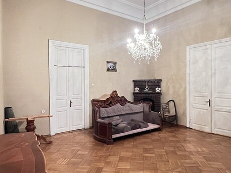 5 otaqlı köhnə tikili - İçəri Şəhər m. - 190 m²
