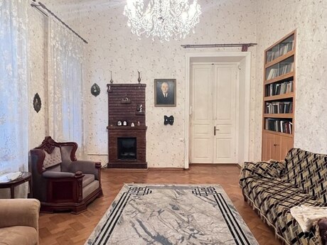 5 otaqlı köhnə tikili - İçəri Şəhər m. - 190 m²