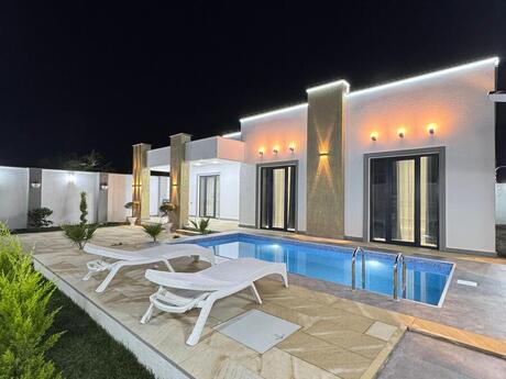 4 otaqlı həyət evi/bağ evi - Şüvəlan q. - 160 m²