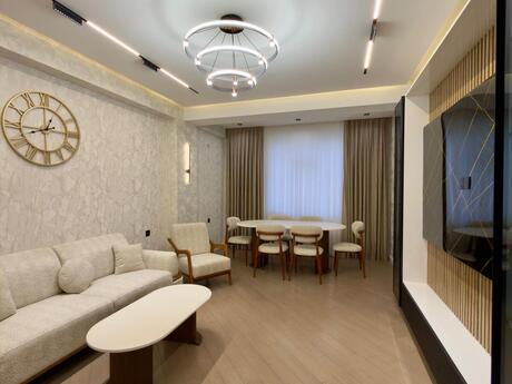 Elan №5719788 - Bakı, Gənclik m., 3 otaqlı, 114 m², 14/17 mərtəbə