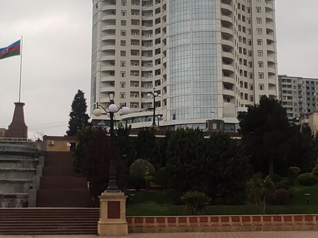 4 otaqlı yeni tikili - Elmlər Akademiyası m. - 187 m²